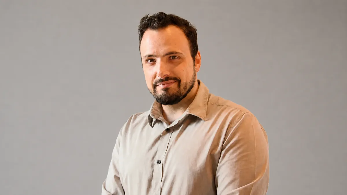 Retrat de Gonzalo Scarpa, editor de vídeo i dissenyador audiovisual